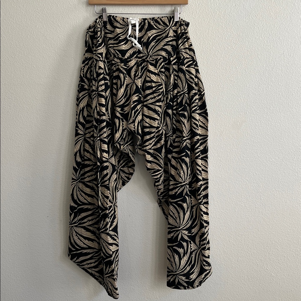Dhoti Yoga/Dance Harem Trousers Pants Indian Ethnic Black/Tropical Print OS